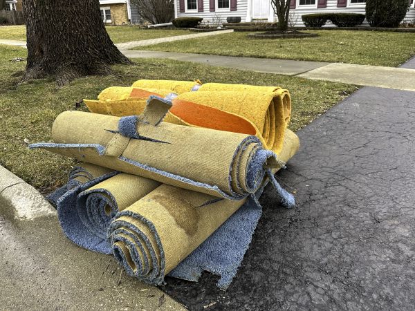 Carpet Haul Away Service in Riverton