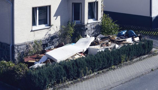 Yard Junk Removal in Riverton